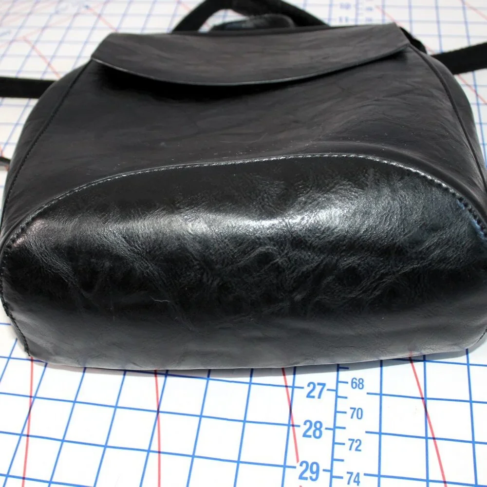 N/A black faux